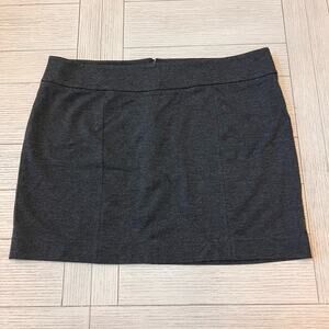White House Black Market cotton blend charcoal gray/black mini skirt w/ back zip